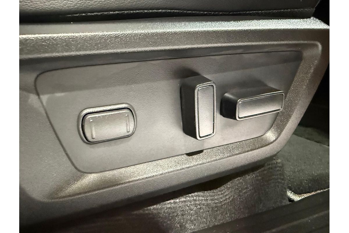 2024 Mitsubishi Triton GSR MV 4X4