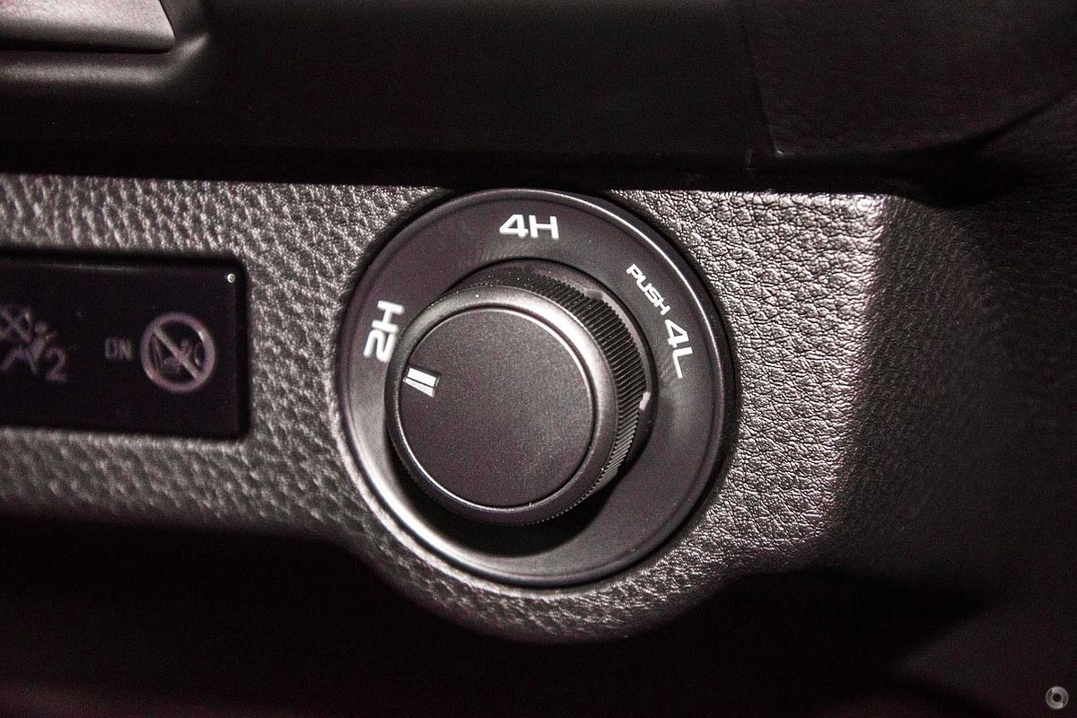 2025 Isuzu D-MAX X-RIDER 4X4