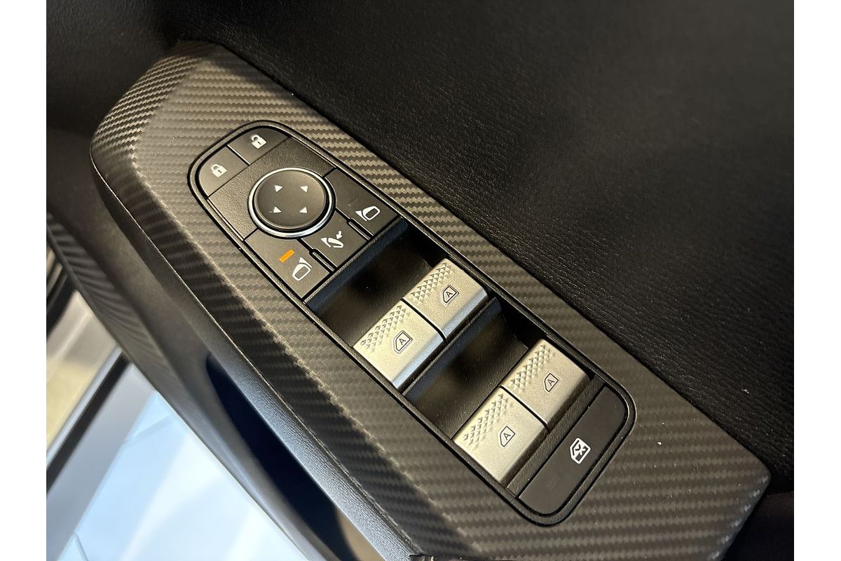 2023 Mitsubishi Outlander LS Black Edition AWD ZM