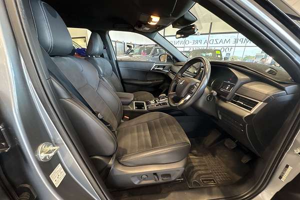 2023 Mitsubishi Outlander LS Black Edition AWD ZM