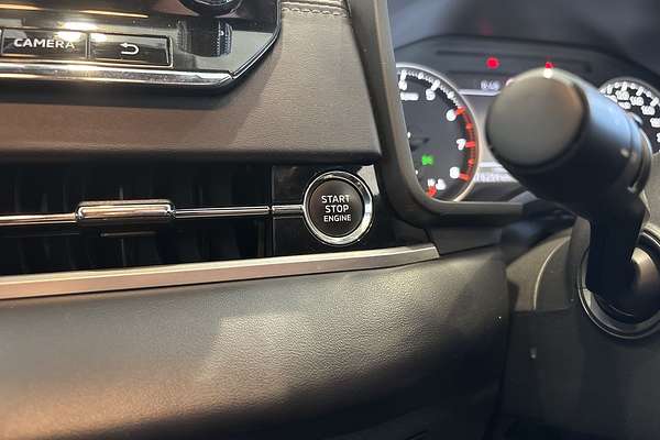 2023 Mitsubishi Outlander LS Black Edition AWD ZM