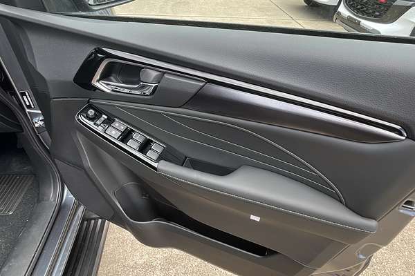 2025 Isuzu MU-X LS-T