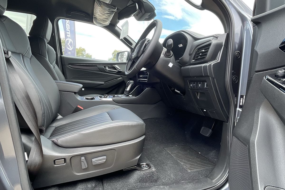 2025 Isuzu MU-X LS-T