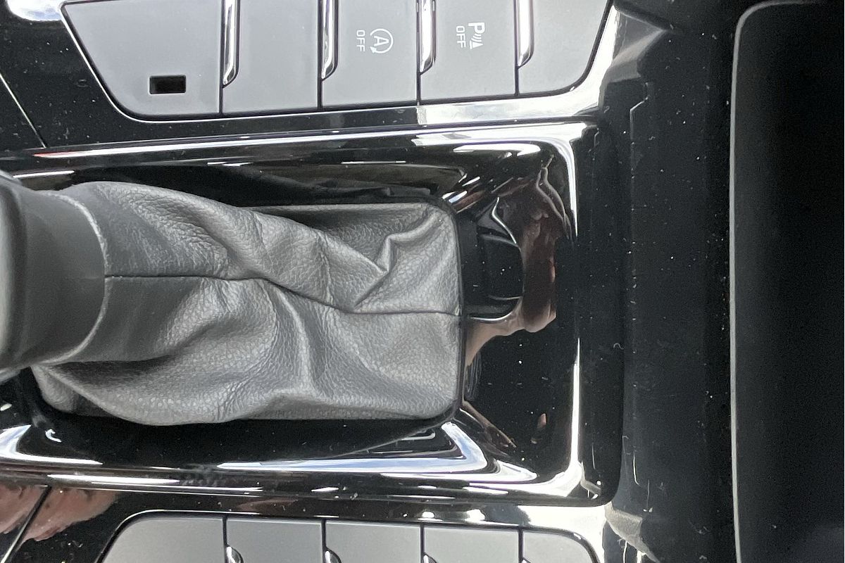 2025 Isuzu MU-X LS-T