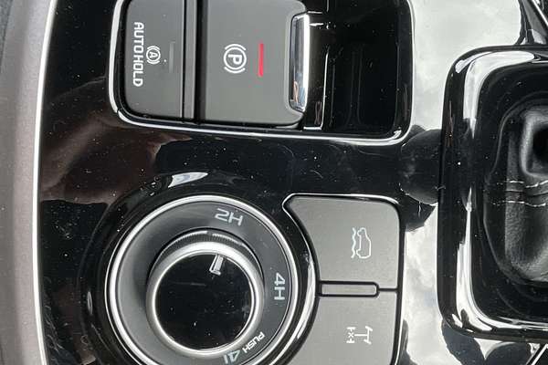 2025 Isuzu MU-X LS-T