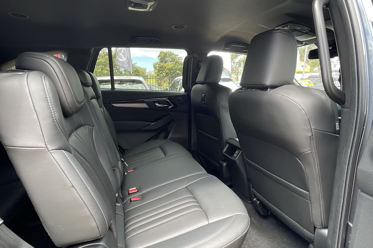 2025 Isuzu MU-X LS-T