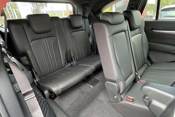 2025 Isuzu MU-X LS-T