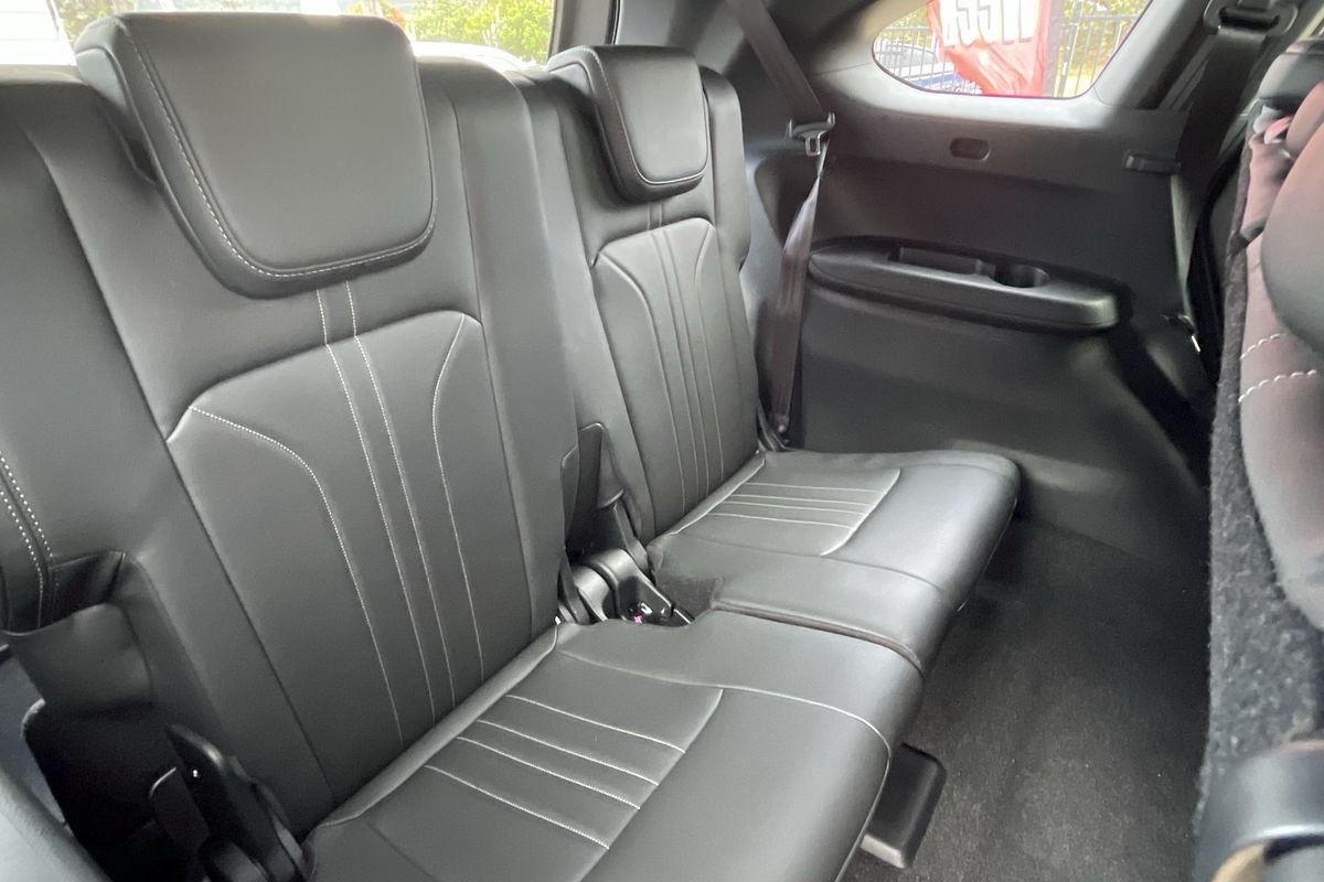 2025 Isuzu MU-X LS-T