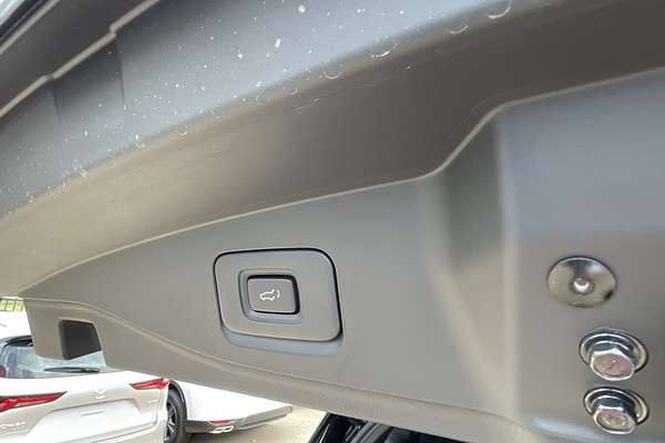 2025 Isuzu MU-X LS-T