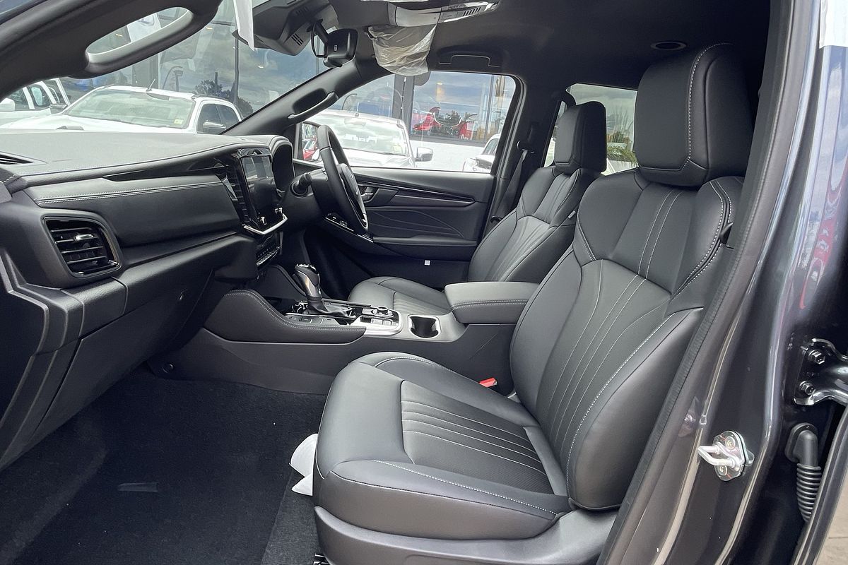 2025 Isuzu MU-X LS-T