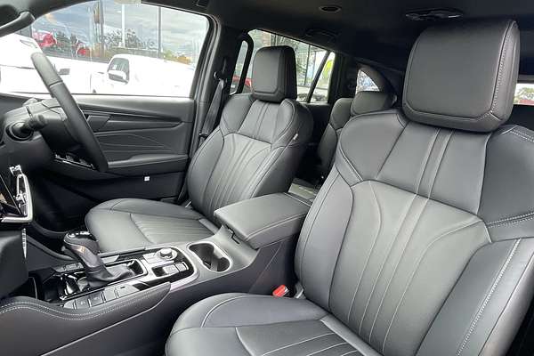 2025 Isuzu MU-X LS-T