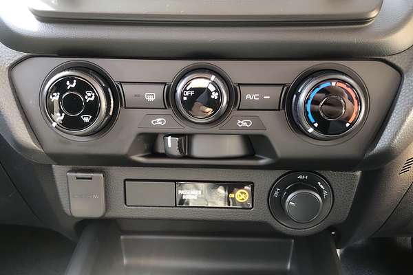 2025 Isuzu D-MAX SX 4X4