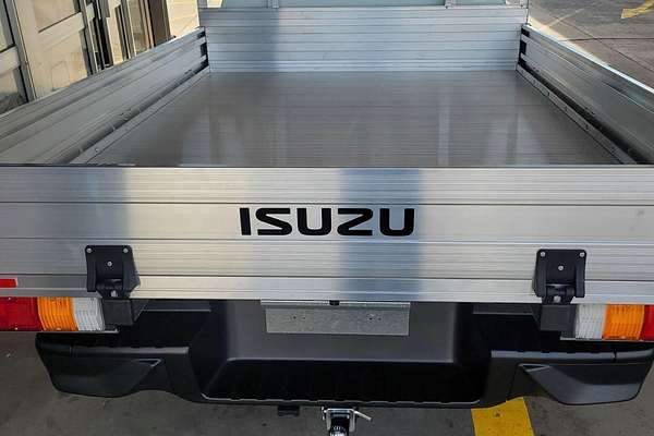 2025 Isuzu D-MAX SX High Ride Rear Wheel Drive