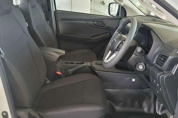 2025 Isuzu D-MAX SX High Ride Rear Wheel Drive