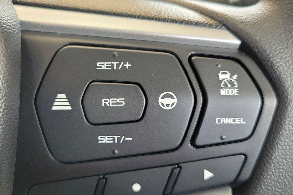 2025 Isuzu D-MAX SX High Ride Rear Wheel Drive