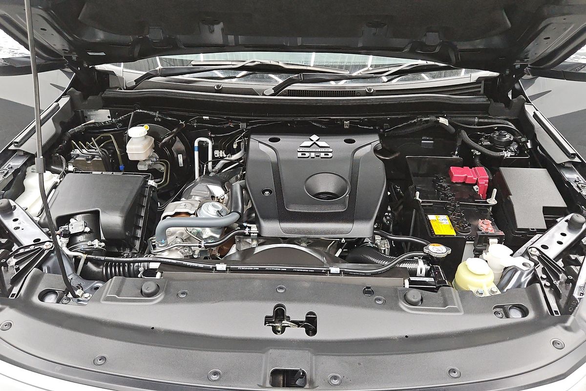 2023 Mitsubishi Pajero Sport GLS QF