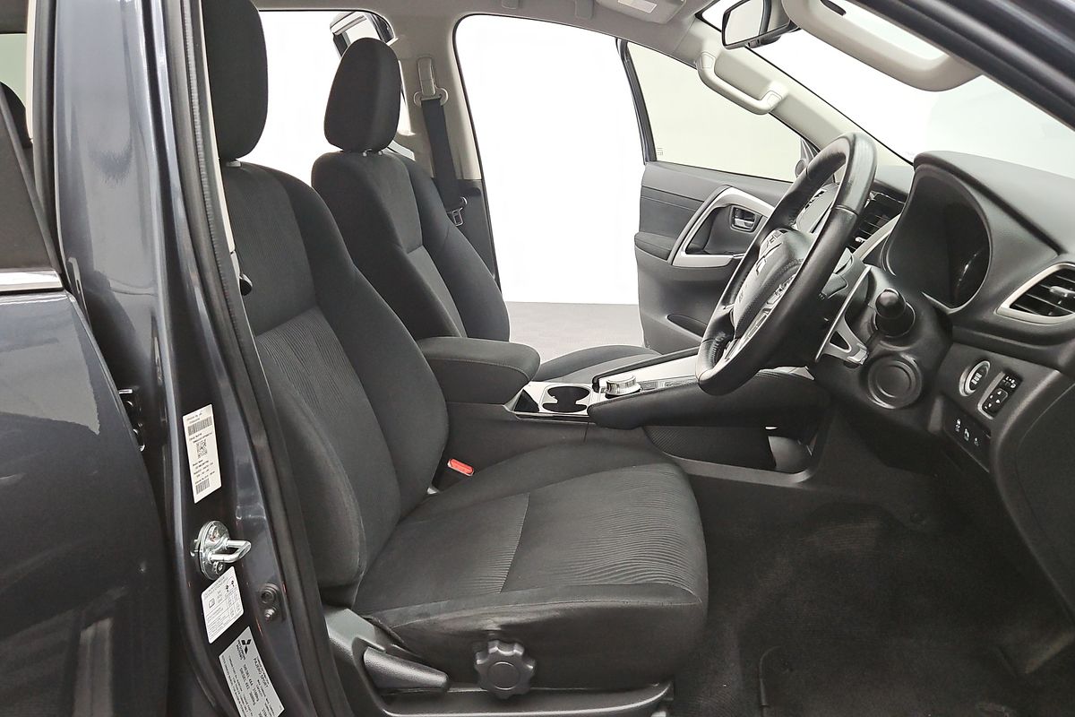 2023 Mitsubishi Pajero Sport GLS QF