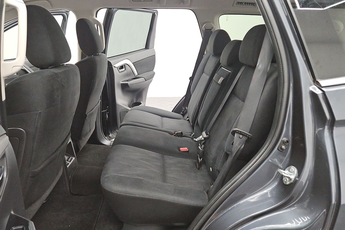 2023 Mitsubishi Pajero Sport GLS QF