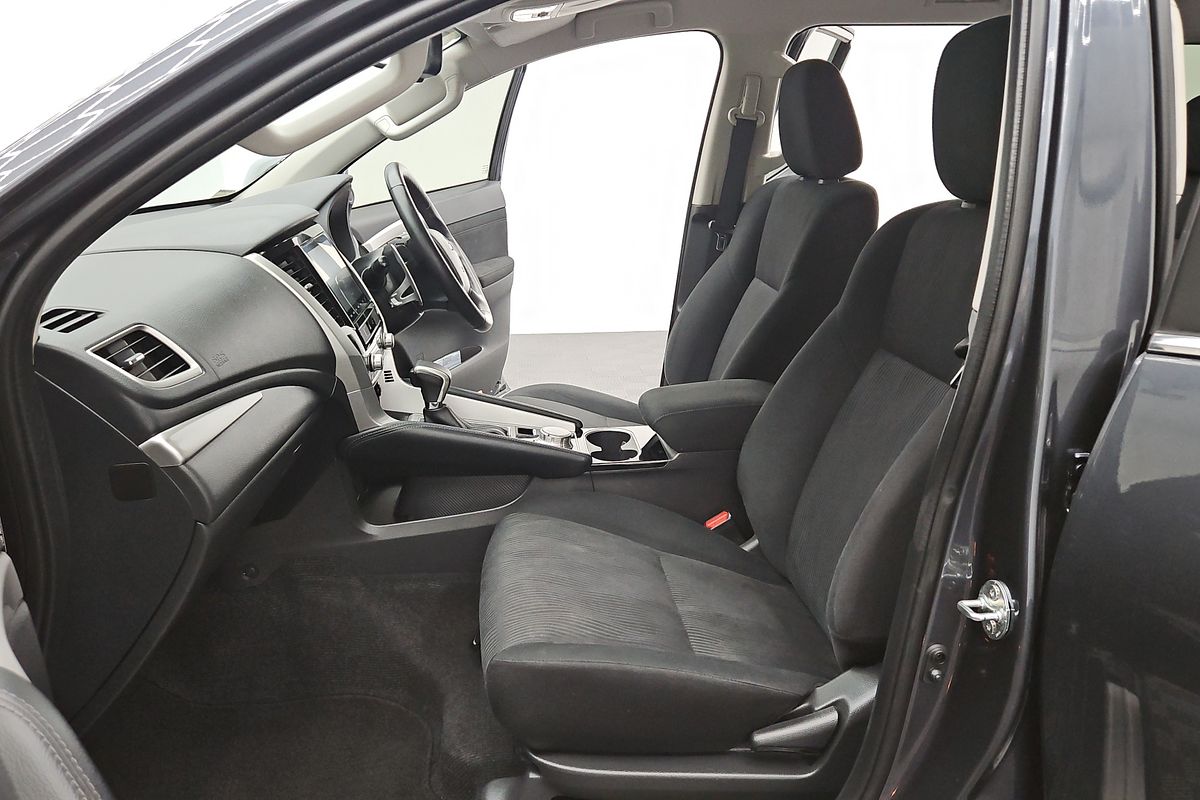 2023 Mitsubishi Pajero Sport GLS QF