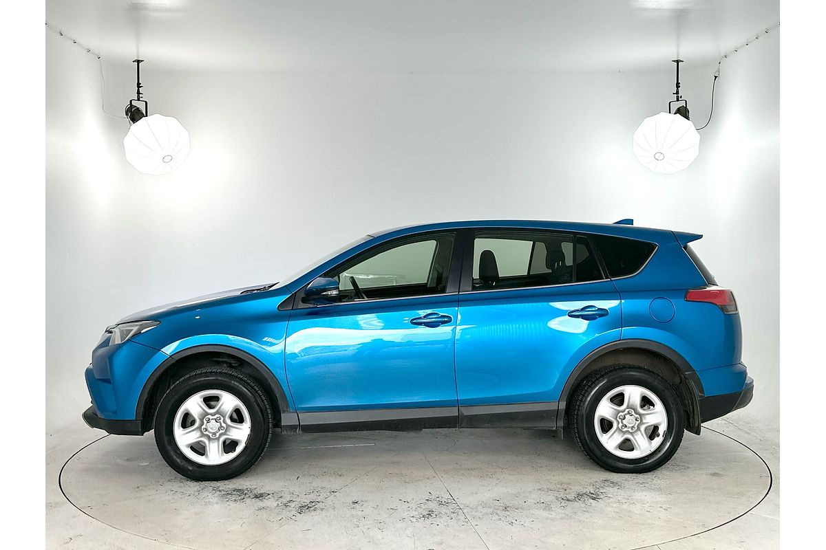 2017 Toyota RAV4 GX ASA44R