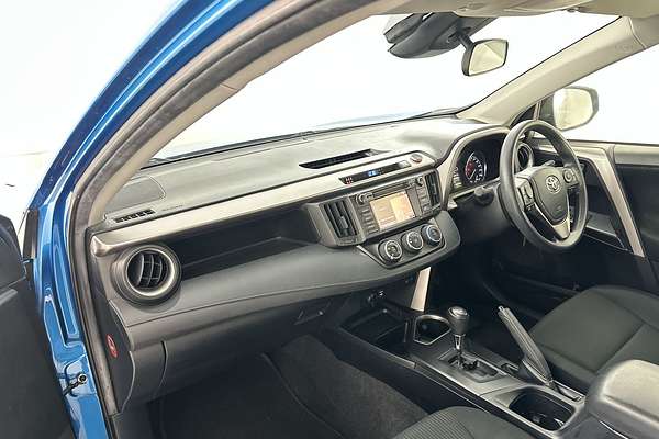 2017 Toyota RAV4 GX ASA44R