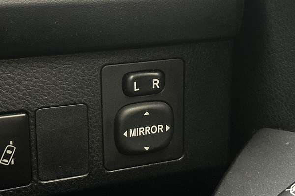 2017 Toyota RAV4 GX ASA44R