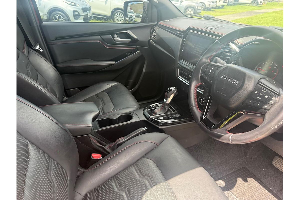 2022 Isuzu D-MAX X-TERRAIN 4X4