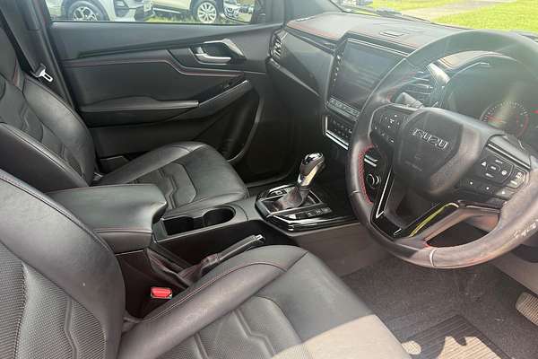 2022 Isuzu D-MAX X-TERRAIN 4X4