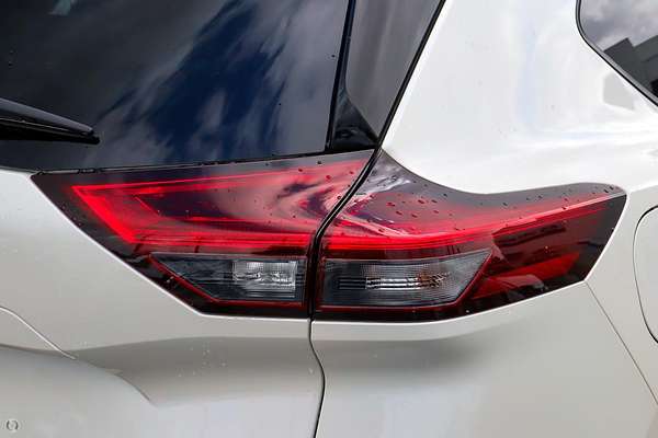 2025 Nissan X-TRAIL ST-L T33