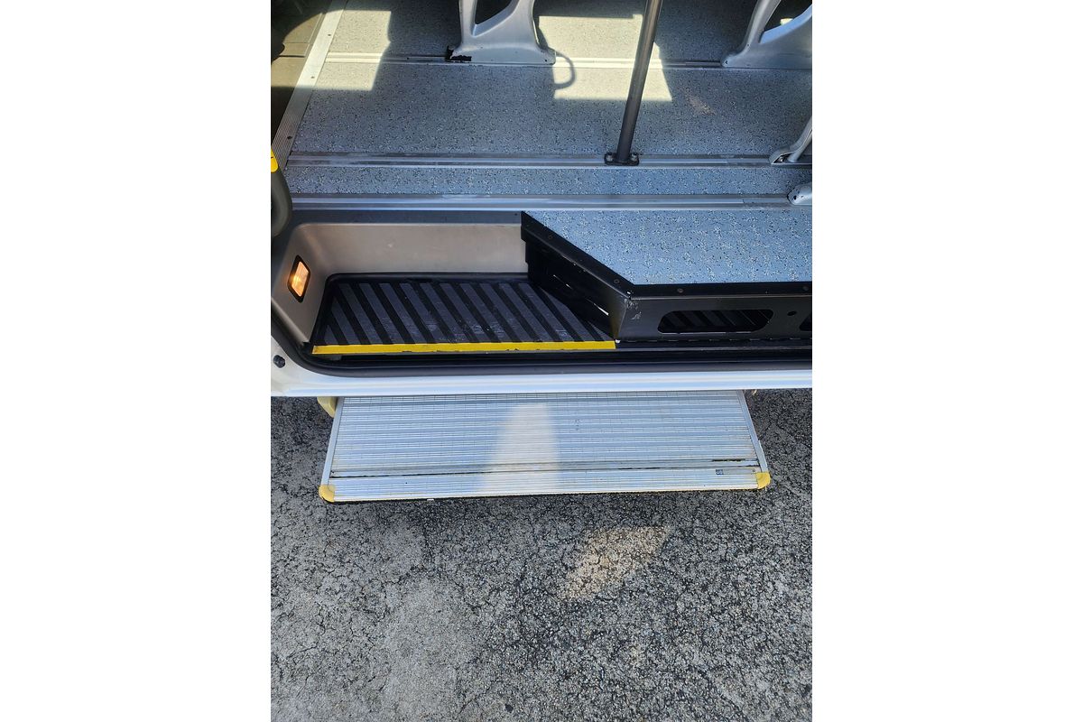 2017 Mercedes-Benz Sprinter Transfer Bus MWB - High Roof