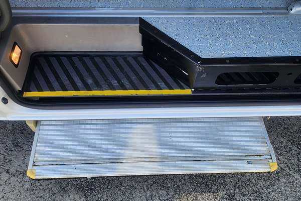 2017 Mercedes-Benz Sprinter Transfer Bus MWB - High Roof