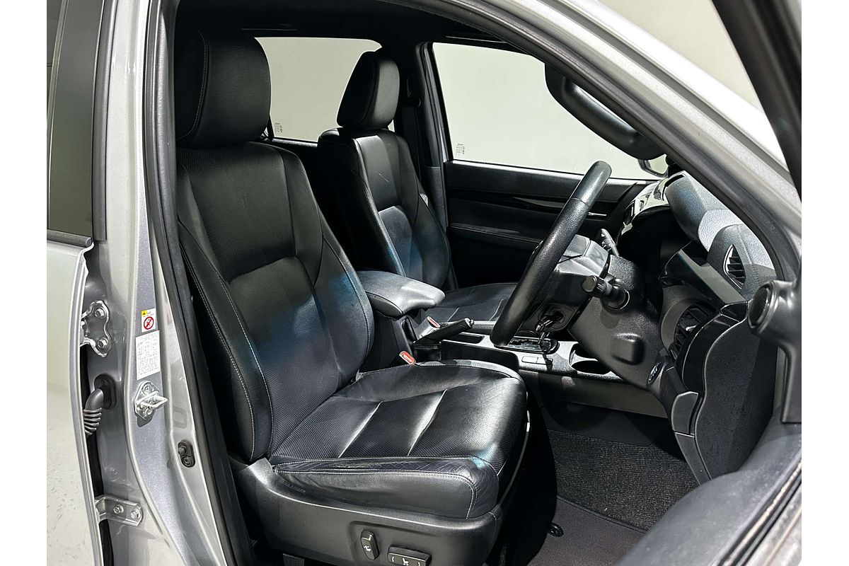 2018 Toyota Hilux Rogue GUN126R 4X4