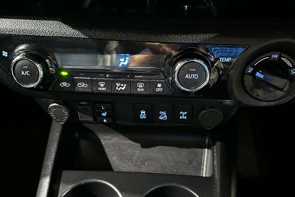 2018 Toyota Hilux Rogue GUN126R 4X4