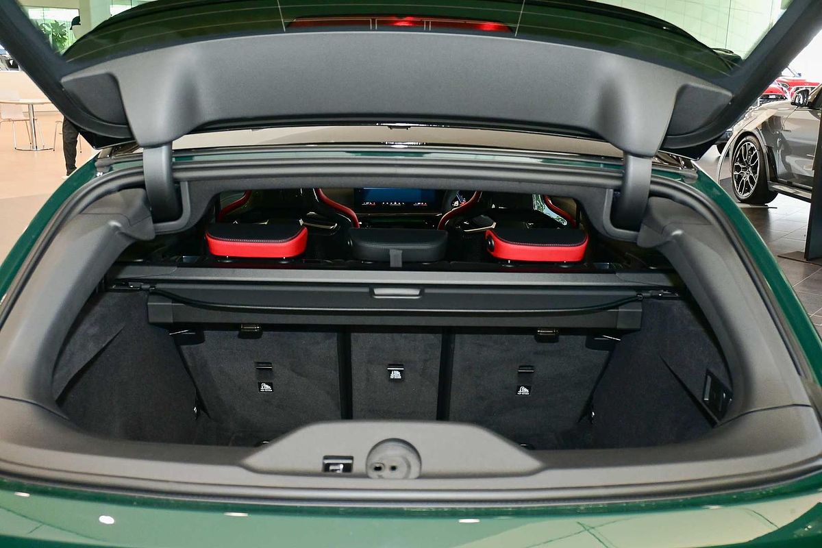 2025 BMW M3 CS G81 LCI