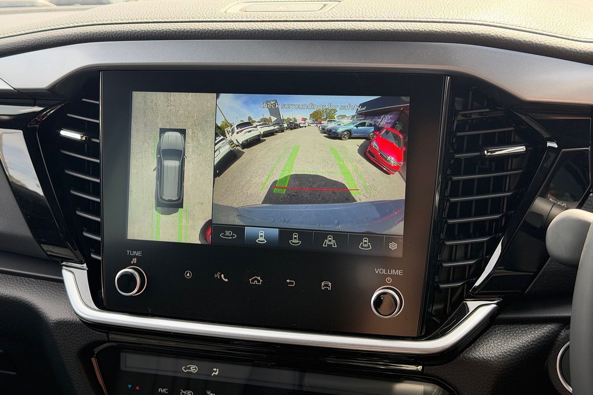 2025 Isuzu MU-X X-TERRAIN