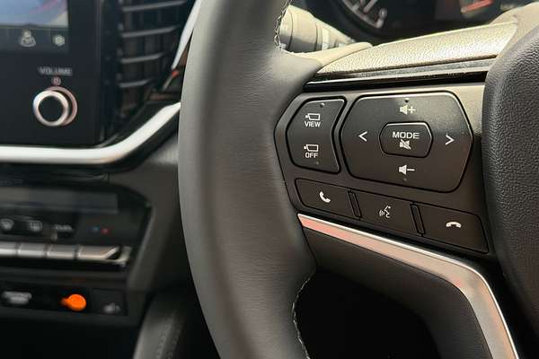 2025 Isuzu MU-X X-TERRAIN