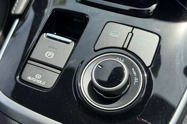 2025 Isuzu MU-X X-TERRAIN