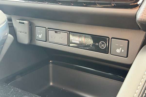 2025 Isuzu MU-X X-TERRAIN