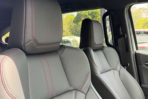 2025 Isuzu MU-X X-TERRAIN