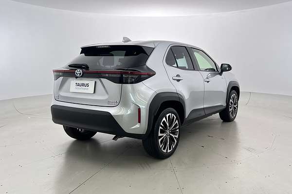 2023 Toyota Yaris Cross Urban MXPJ10R thumb-4