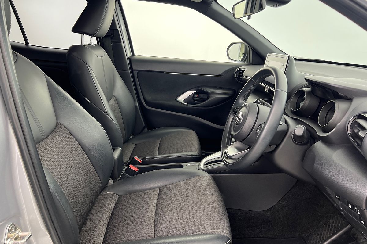 2023 Toyota Yaris Cross Urban MXPJ10R