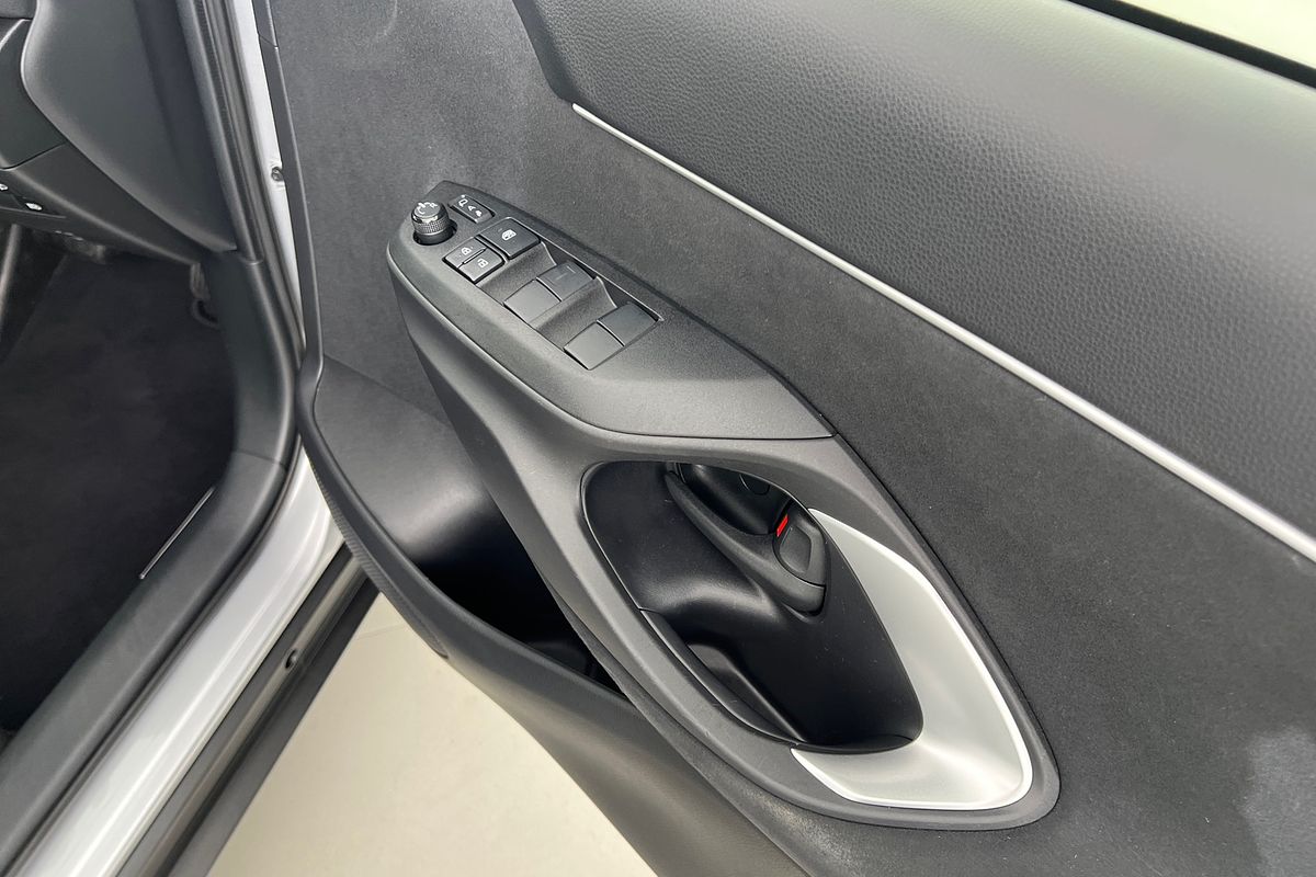 2023 Toyota Yaris Cross Urban MXPJ10R