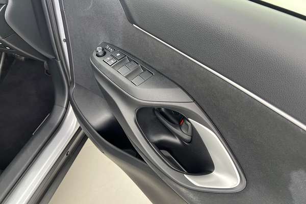 2023 Toyota Yaris Cross Urban MXPJ10R thumb-9