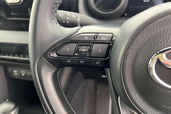 2023 Toyota Yaris Cross Urban MXPJ10R thumb-11