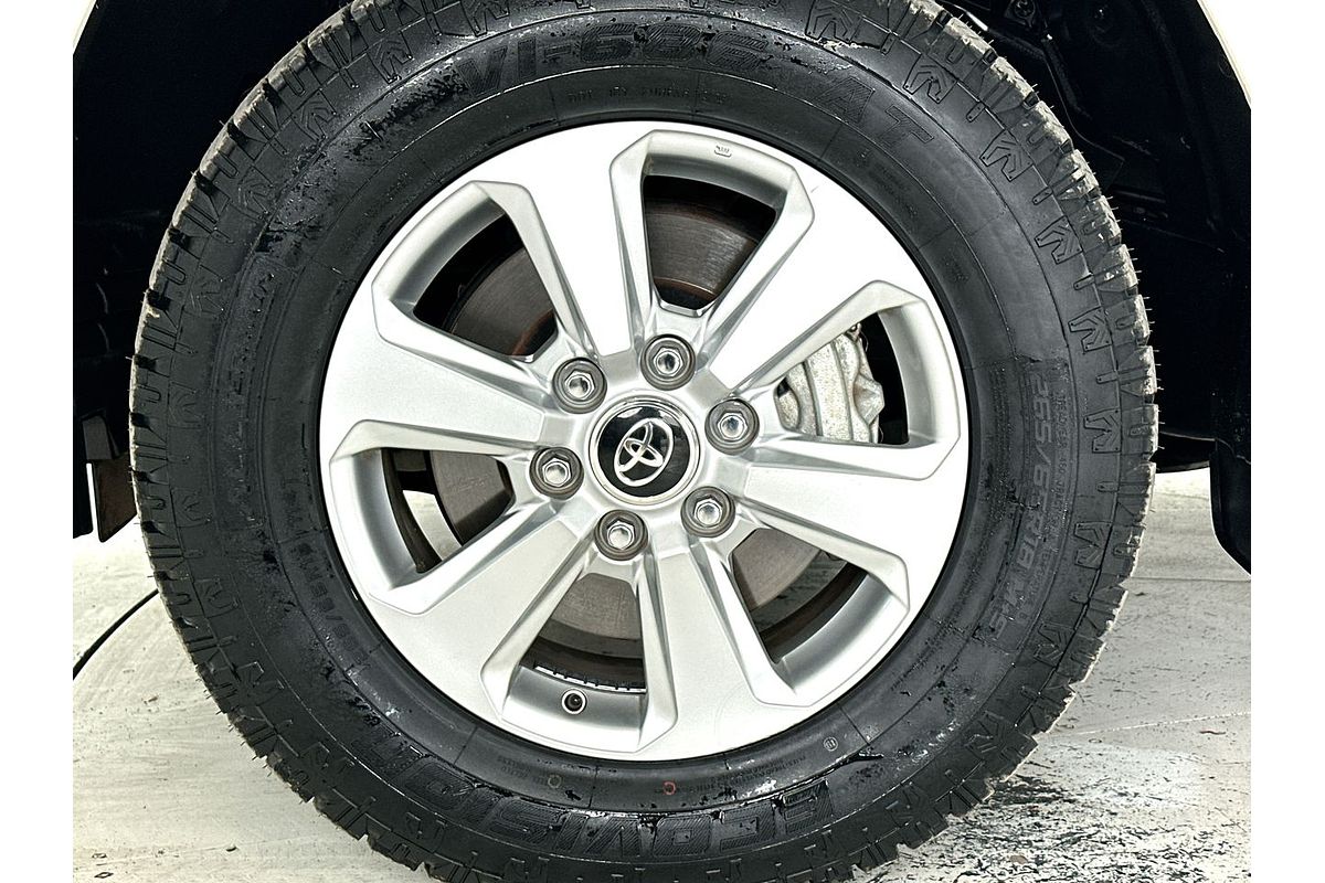 2023 Toyota Landcruiser GXL FJA300R