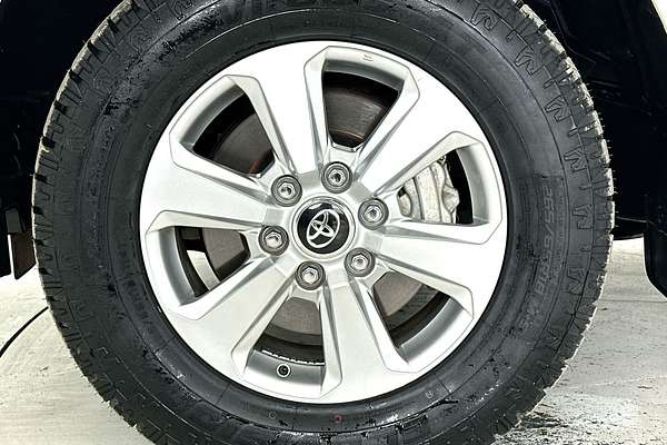 2023 Toyota Landcruiser GXL FJA300R