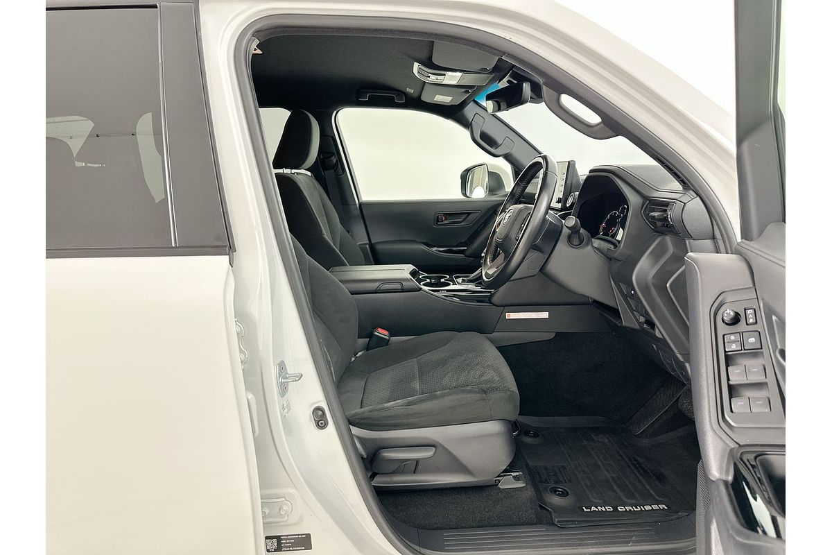 2023 Toyota Landcruiser GXL FJA300R