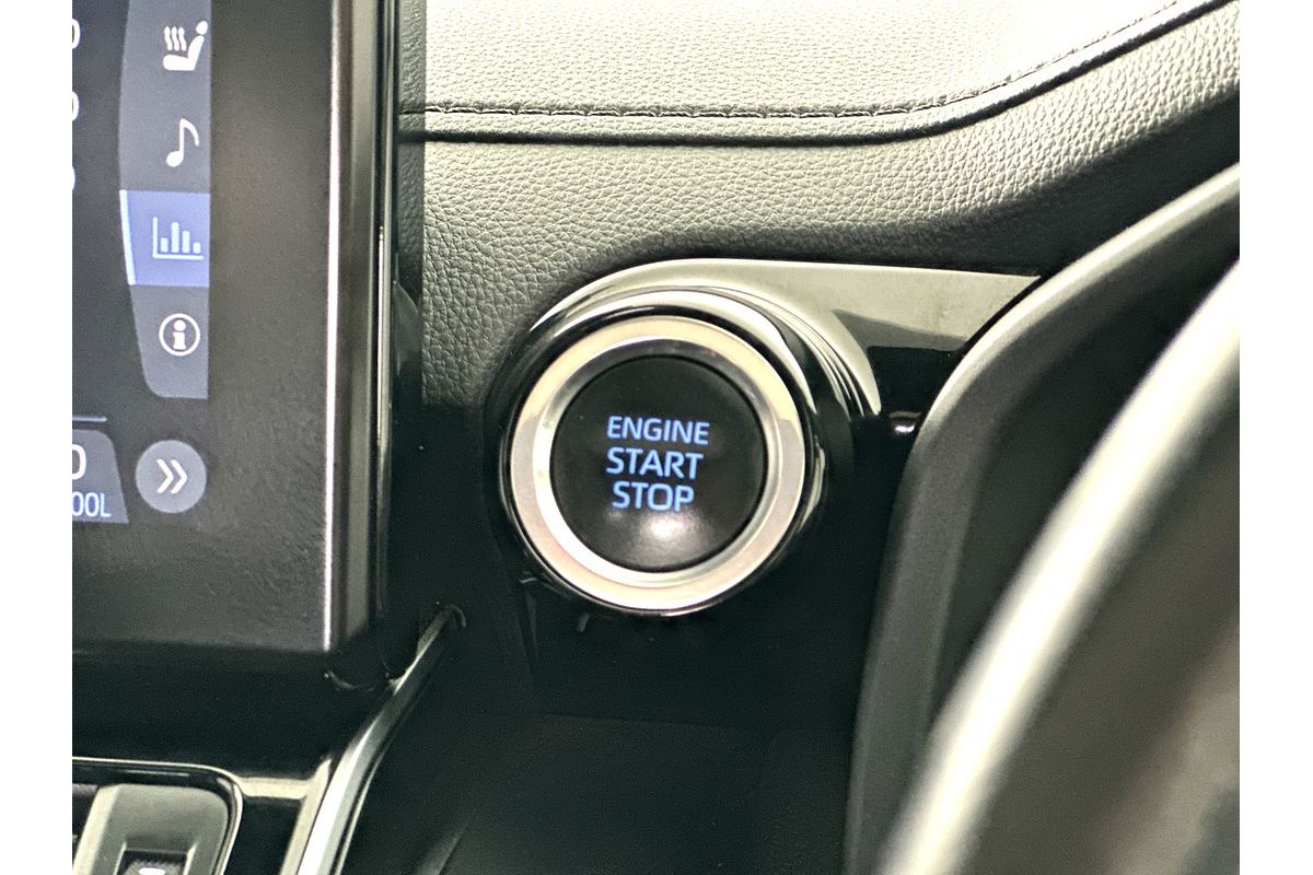 2022 Toyota Landcruiser Sahara FJA300R