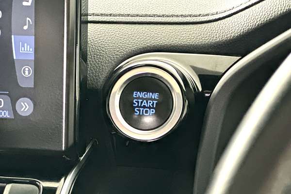 2022 Toyota Landcruiser Sahara FJA300R