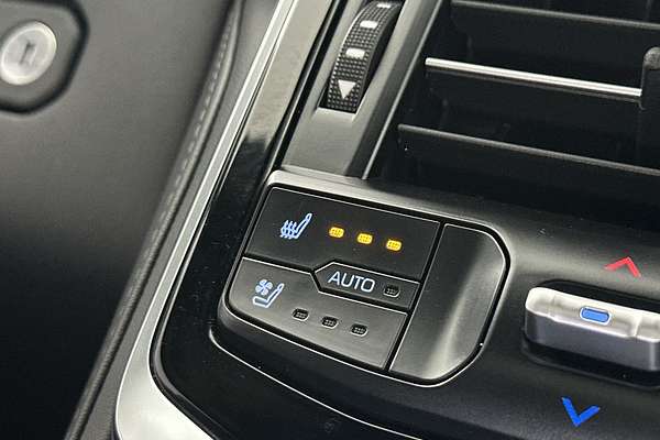 2022 Toyota Landcruiser Sahara FJA300R